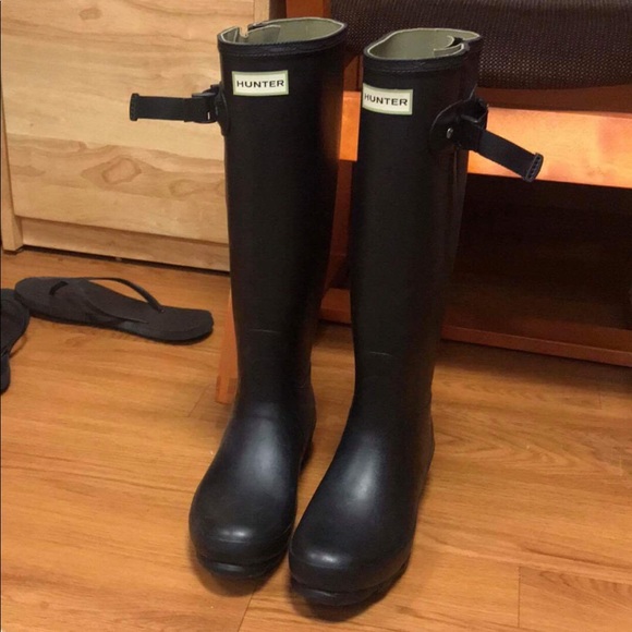 BRAND NEW! Matte Black Hunter Rainboots!